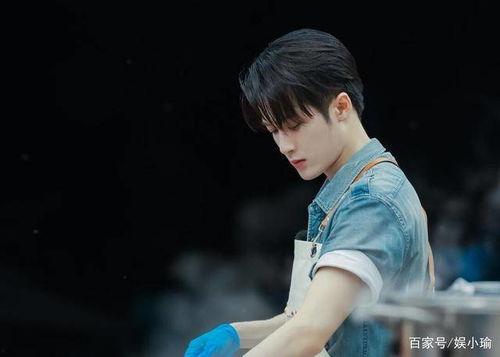 娱乐记者爆料周也檀健次,娱乐圈新恋情引热议